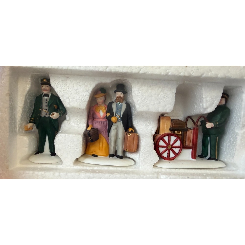 Department 56 Heritage Village Holiday Travelers Porcelain Accessories #5571-